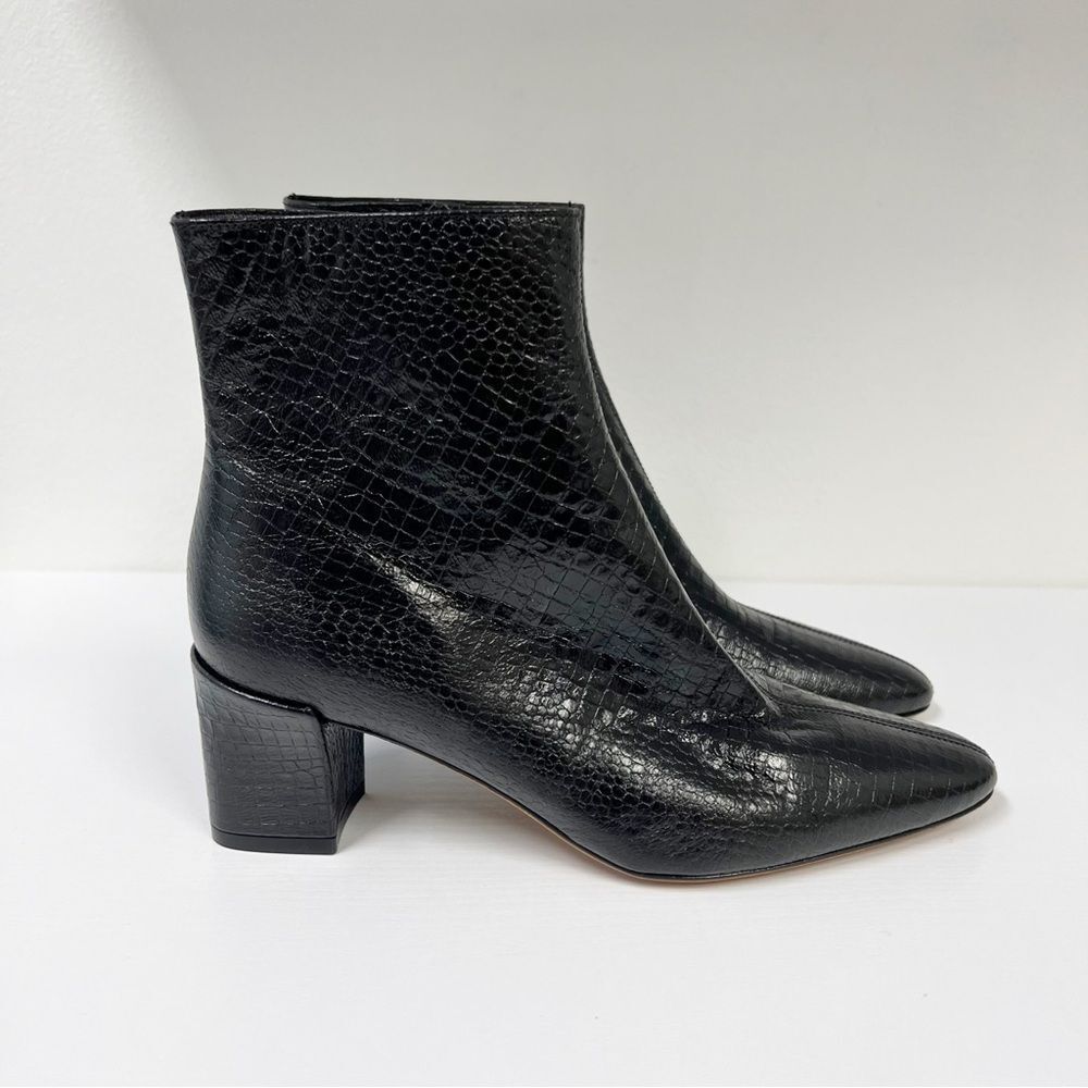 Vince‎ Croc Lanica Boots Leather Minimalist Ankle Booties Size 6